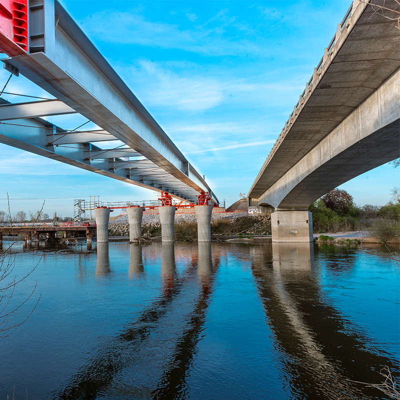 Viaduc de l'Allier, autoroute A79 - crédit photo : Hervé Piraud