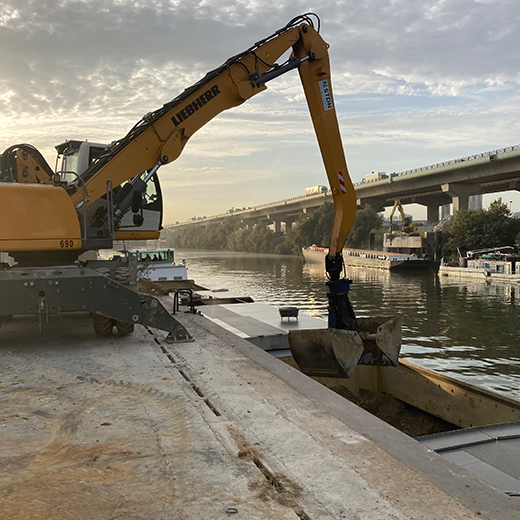 Chantier de transit de terres inertes