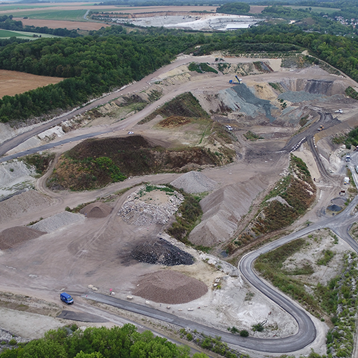 Chantier d'installations de stockage de déchets inertes