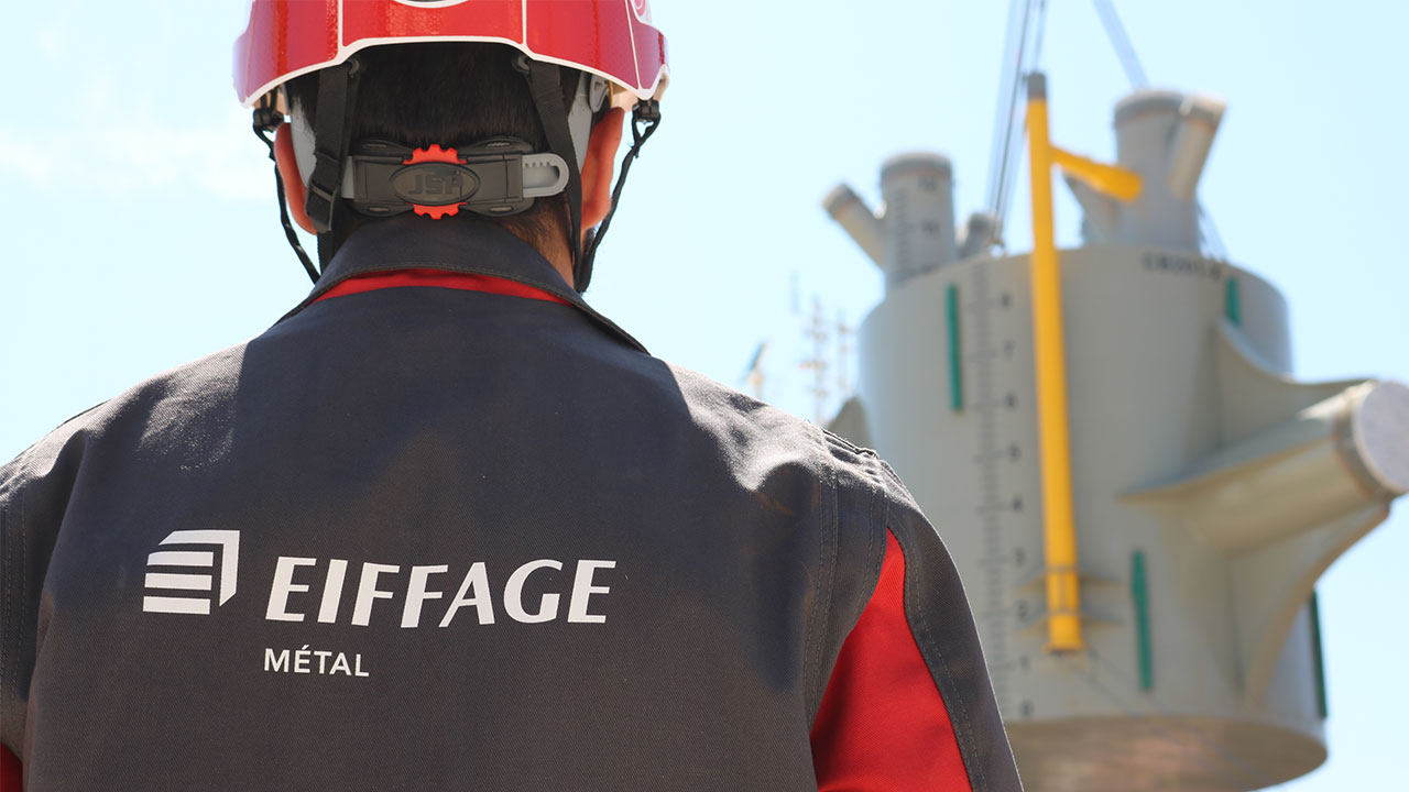 Eiffage employee on an offshore wind turbine site - Eiffage Métal